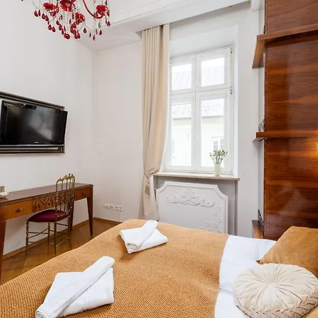 Sw Tomasza Old Town, Sun & Snow Apartment *